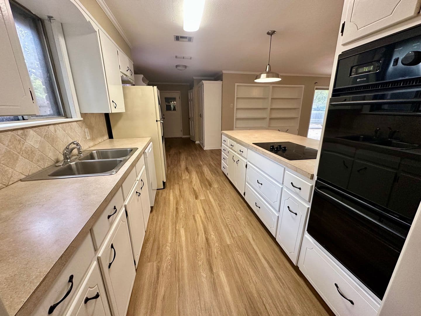 Waco House: 5925 Caldwell St.