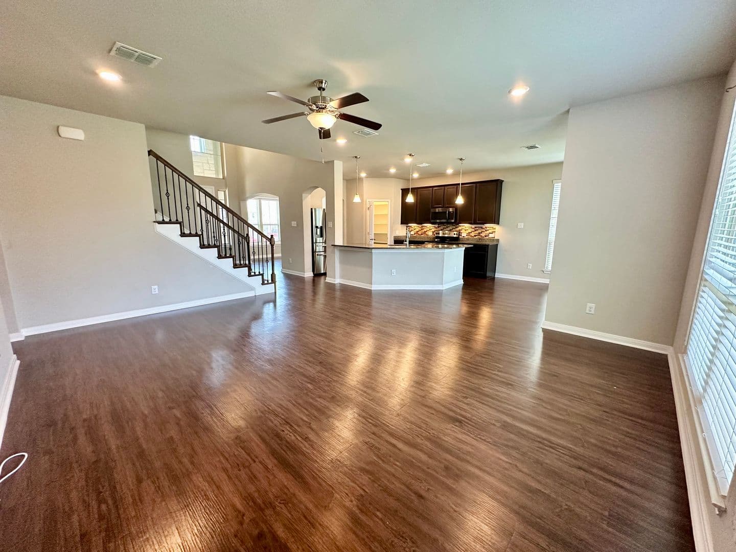 Waco House: 10612 Langham Dr.