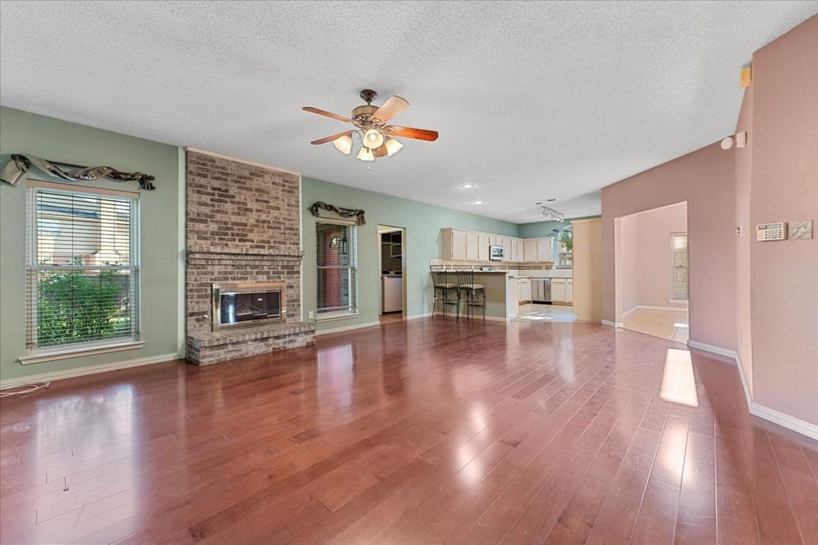 Plano House: 6752 Macintosh Drive - 6752 Macintosh Drive