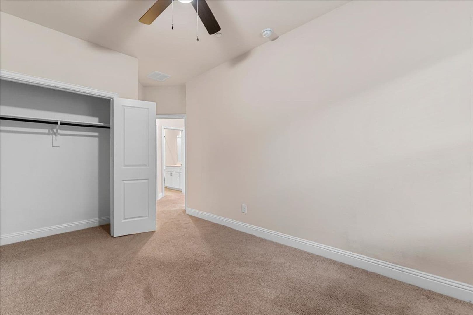 Allen Townhome: 207 Congaree Road