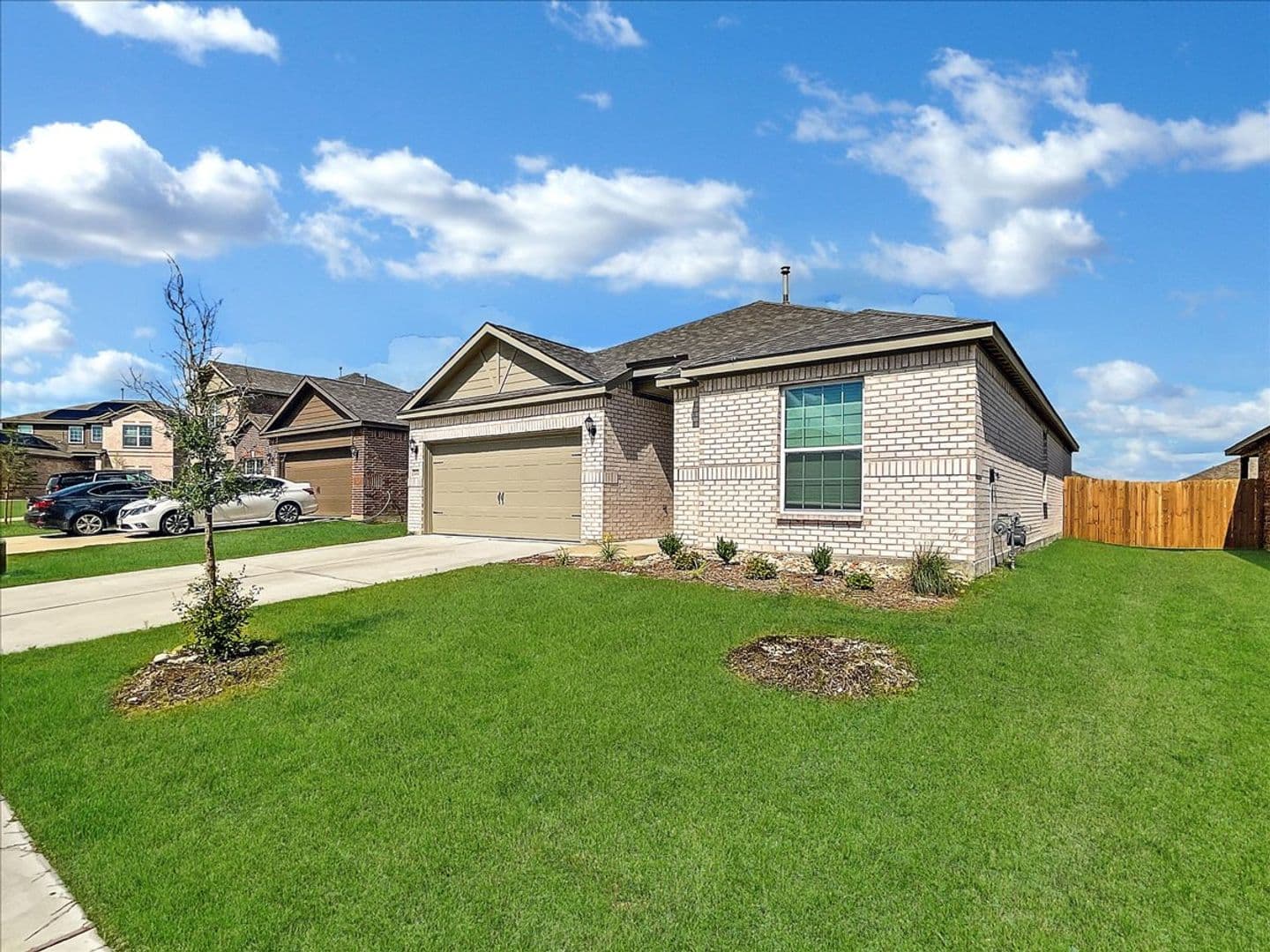 Anna House: 2112 Erlinda Drive