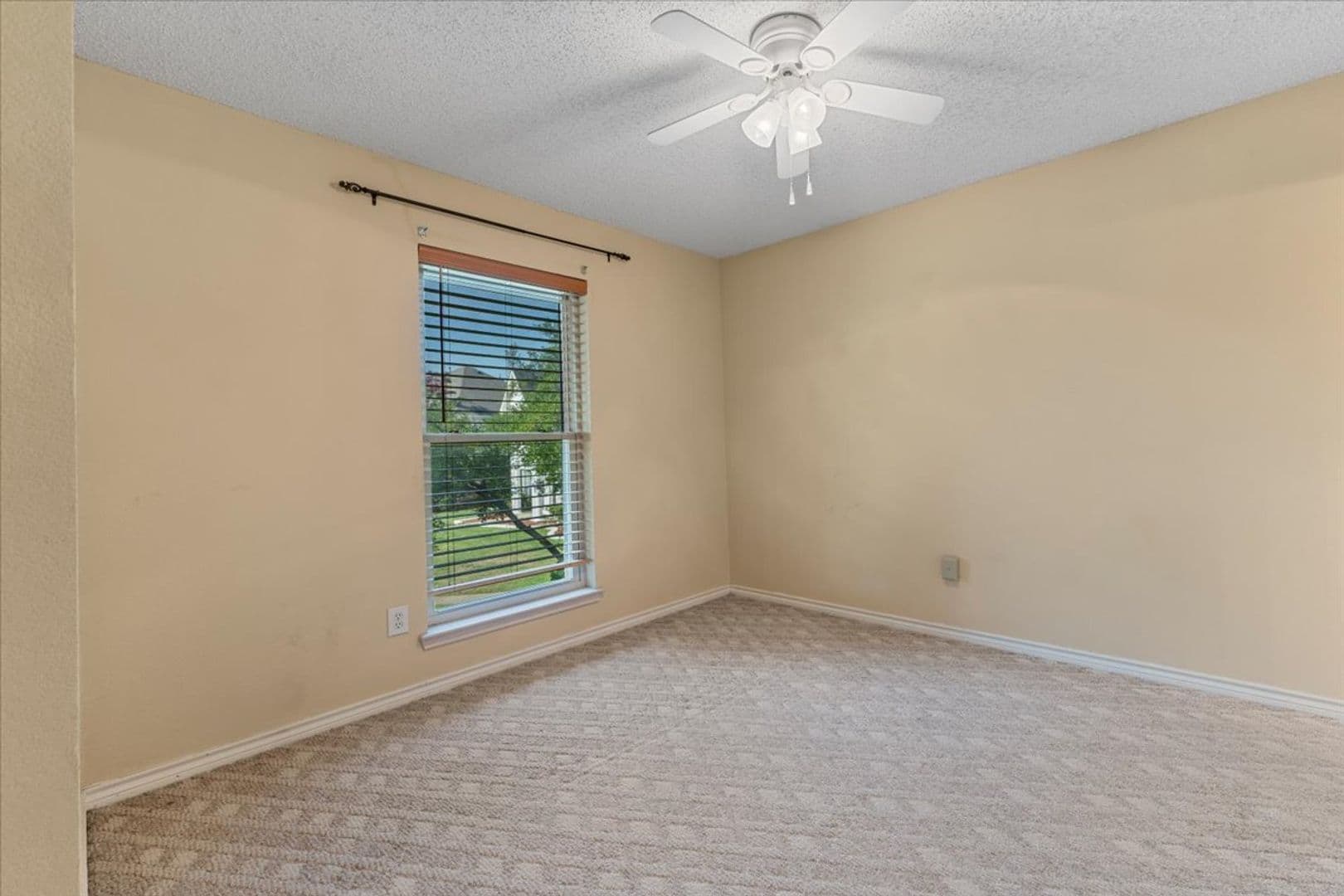 Plano House: 6752 Macintosh Drive - 6752 Macintosh Drive