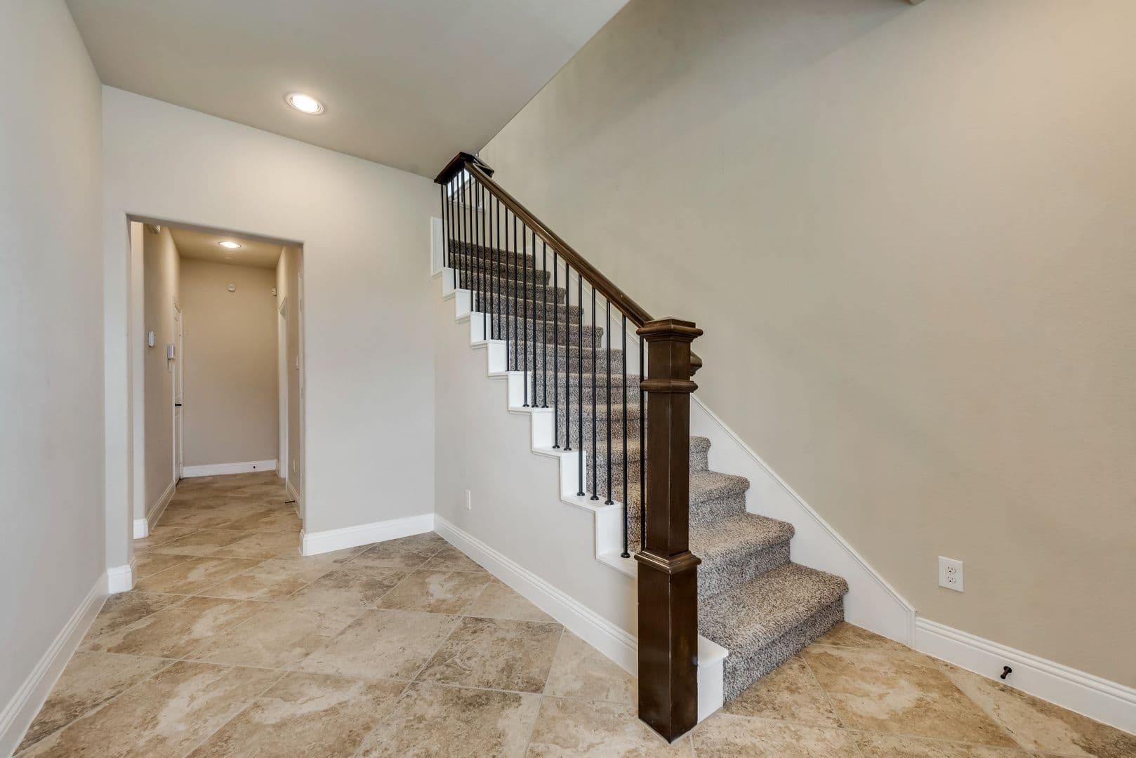 Lewisville Townhome: 290 Almanor Street