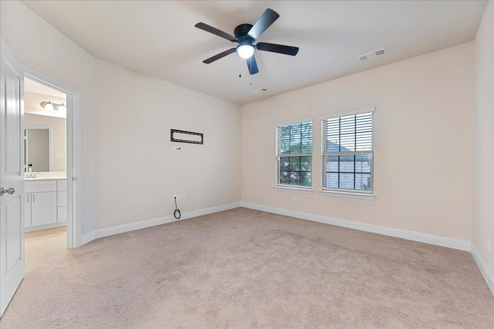 Allen Townhome: 207 Congaree Road