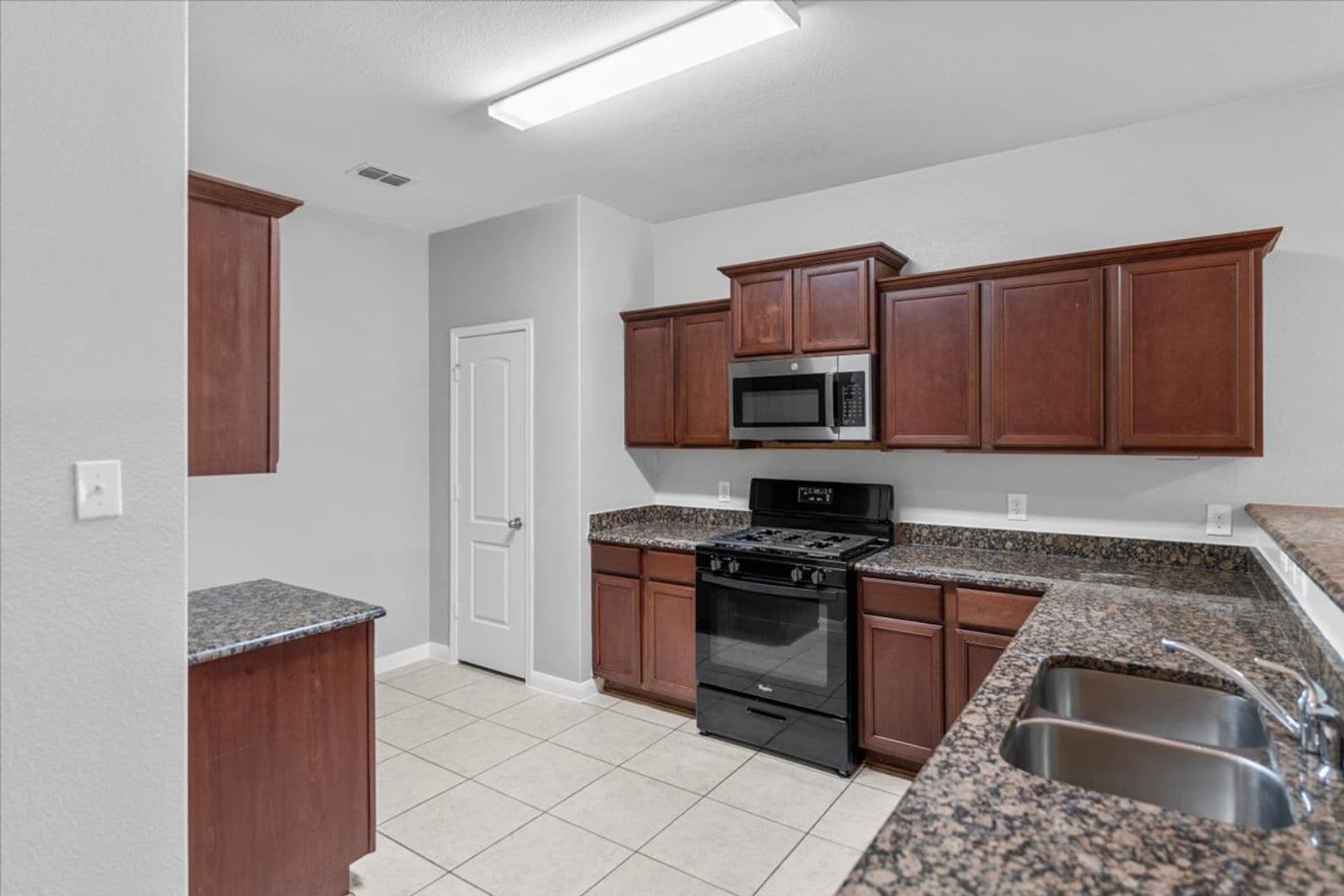 Forney House: 2043 Fair Crest Trail