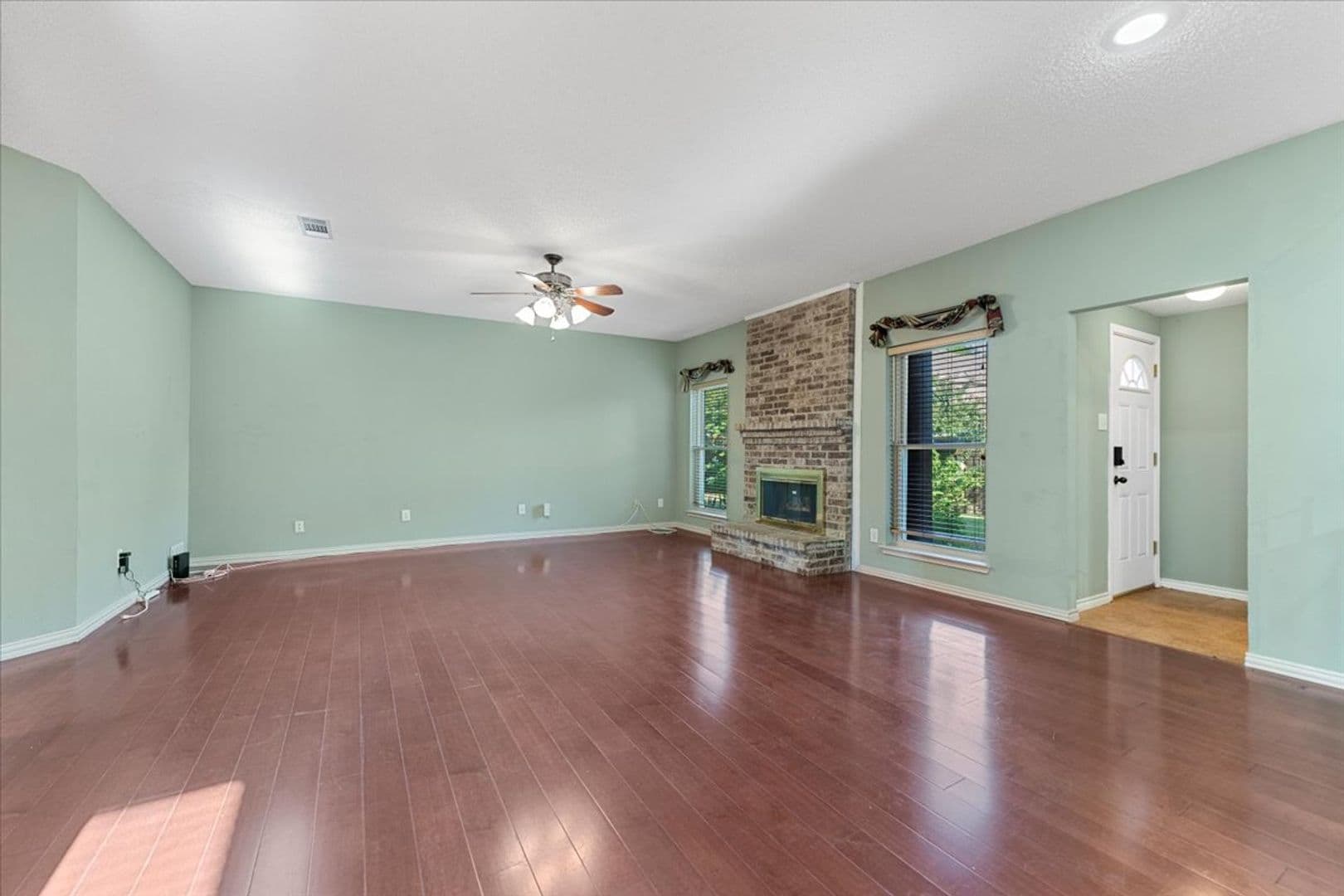 Plano House: 6752 Macintosh Drive - 6752 Macintosh Drive