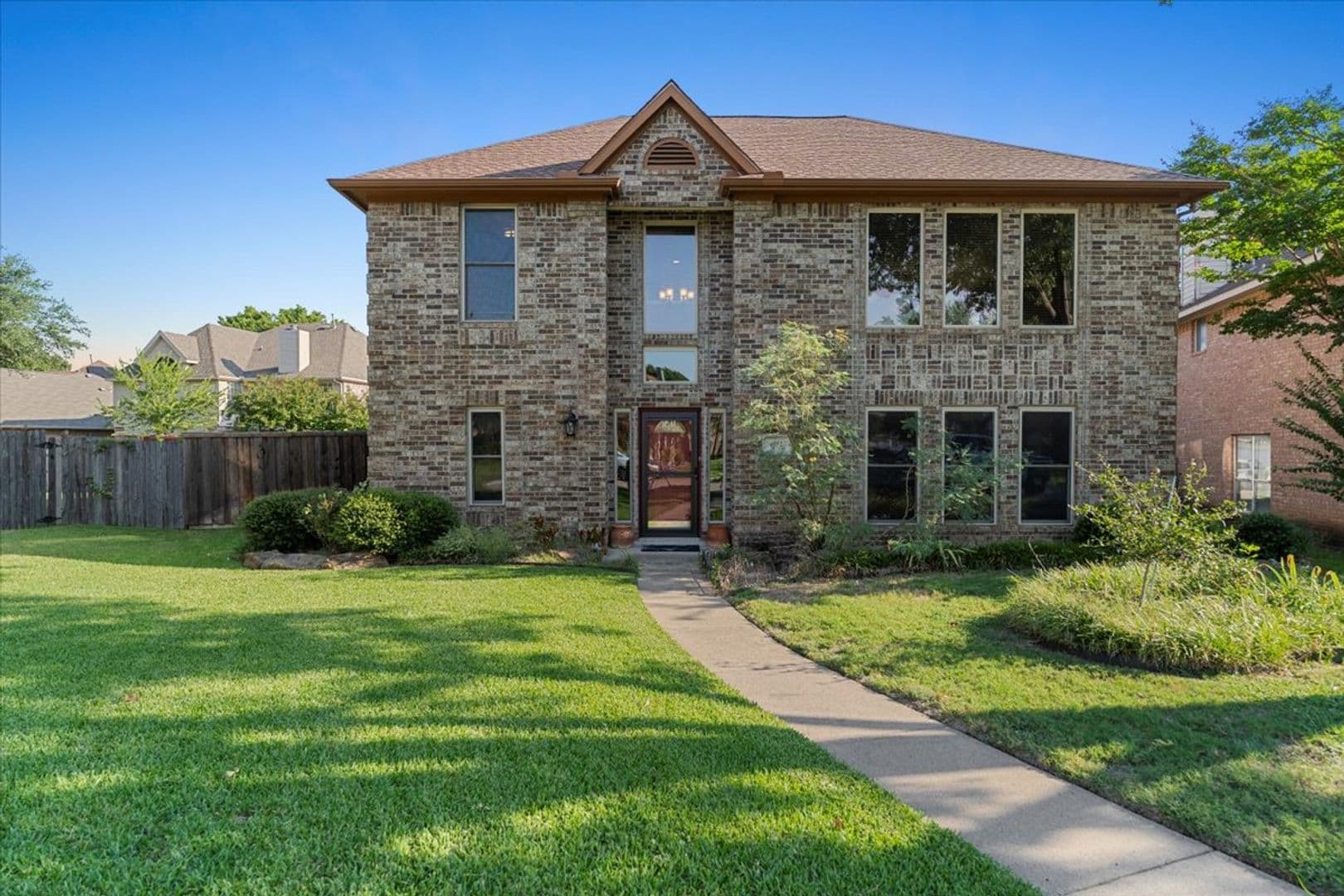 Plano House: 6752 Macintosh Drive - 6752 Macintosh Drive
