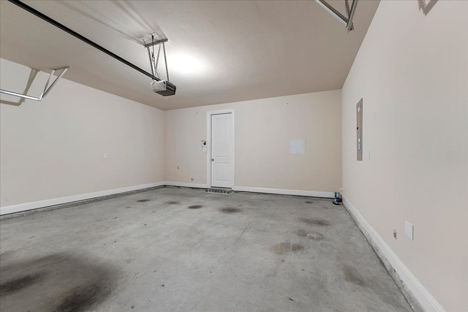 Allen Townhome: 207 Congaree Road