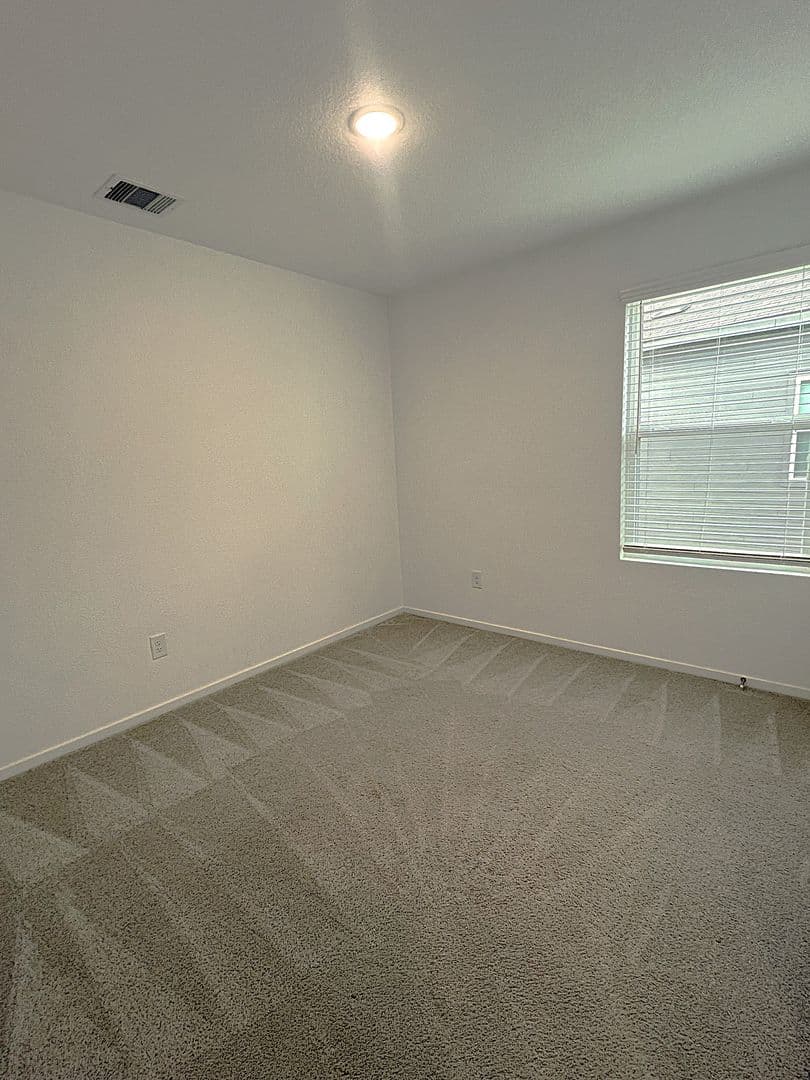 NEW CANEY House: 18210 VIA AURELIA DR