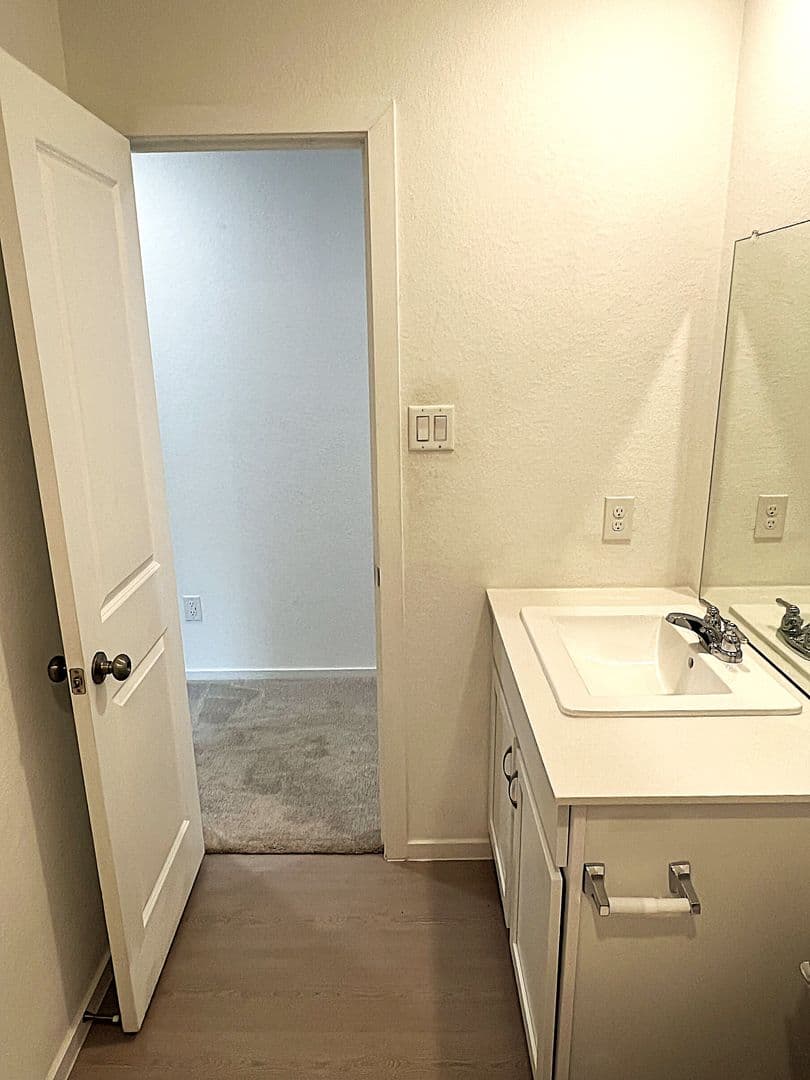 NEW CANEY House: 18210 VIA AURELIA DR