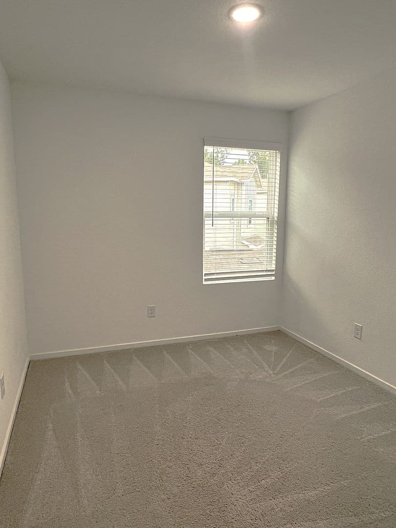 NEW CANEY House: 18210 VIA AURELIA DR