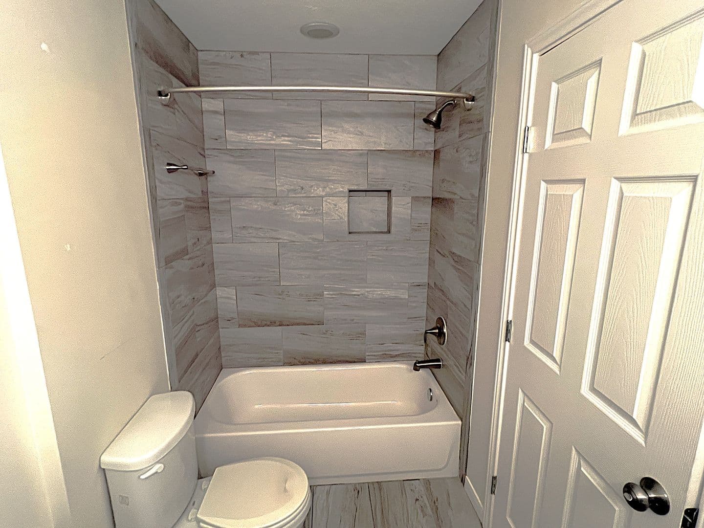 KINGWOOD House: 3307 GOLDEN WILLOW DR,