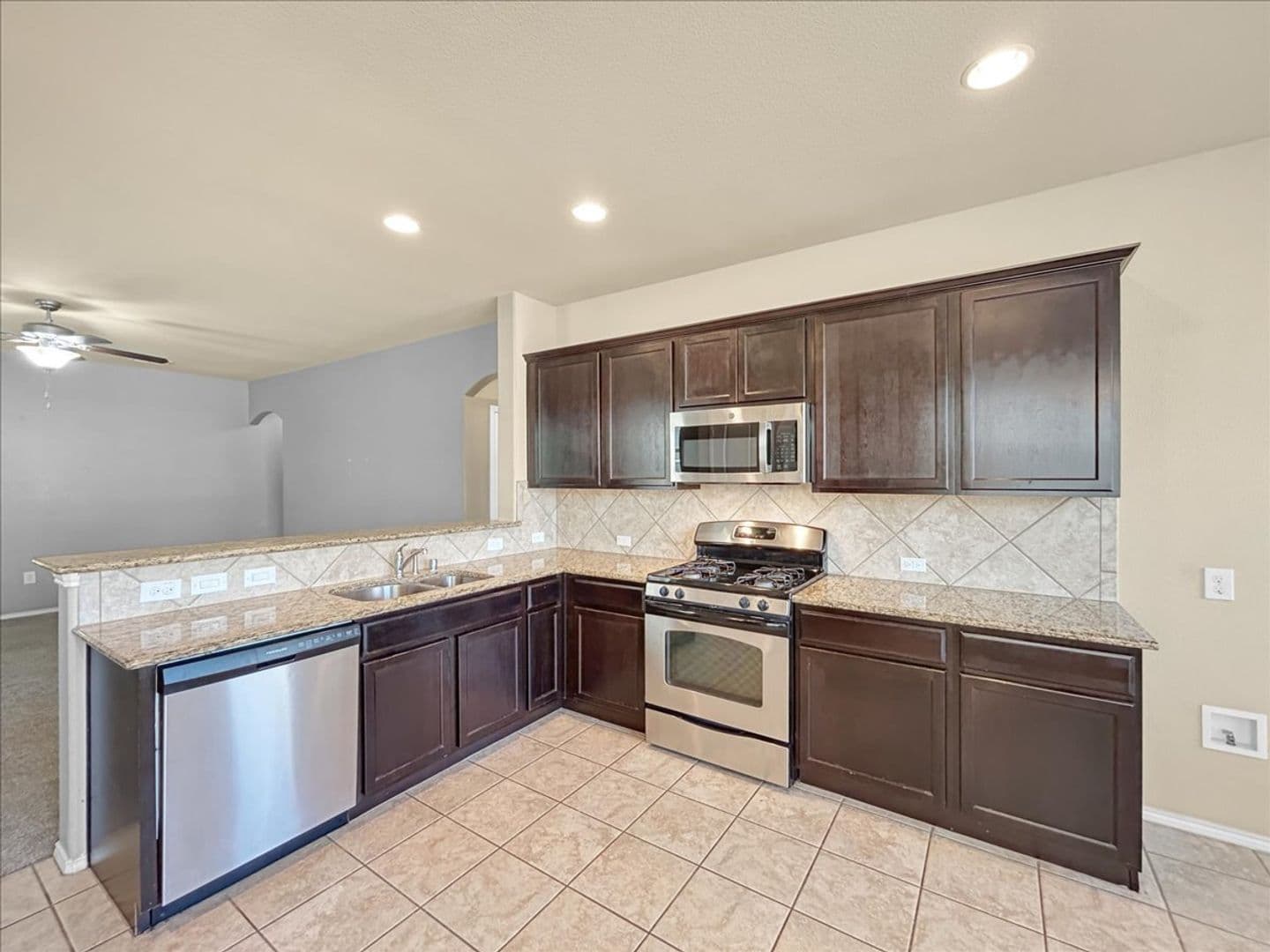 Fort Worth House: 12312 Walden wood Dr