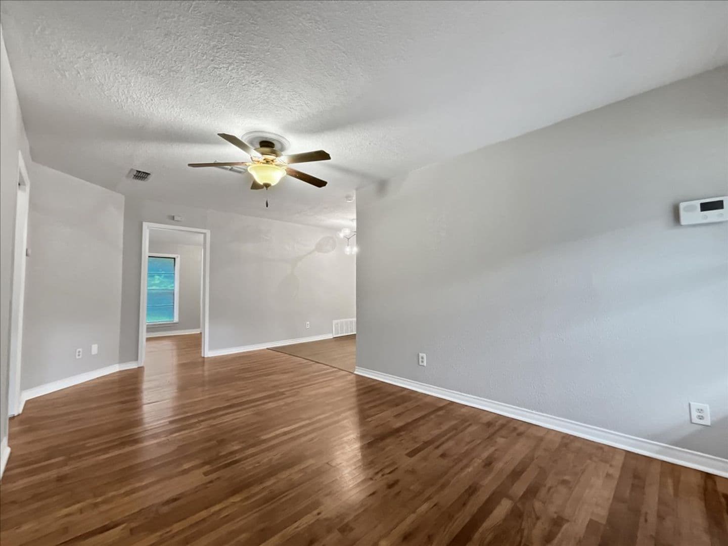 Forth Worth House: 4929 Donnelly Ave