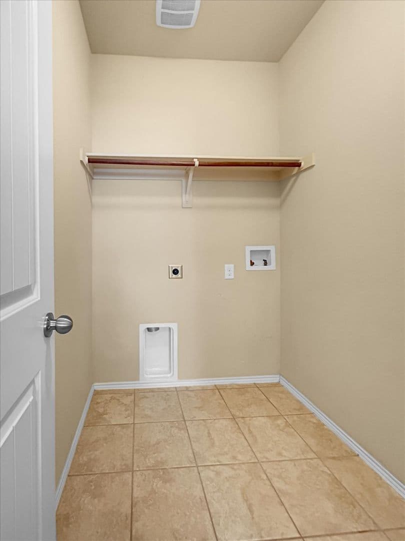 Fort Worth House: 12312 Walden wood Dr