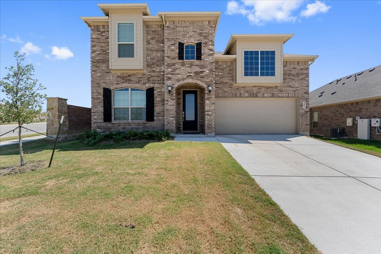 Saginaw House: 3001 Brainerd Dr