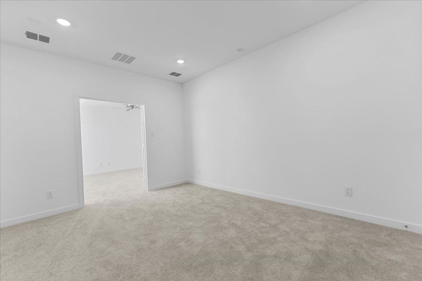 Saginaw House: 3001 Brainerd Dr