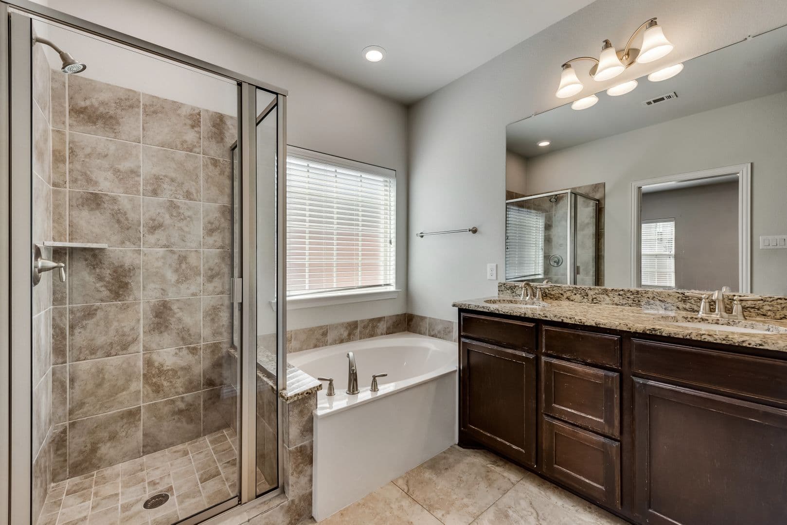 Fort Worth House: 6308 Maritime St