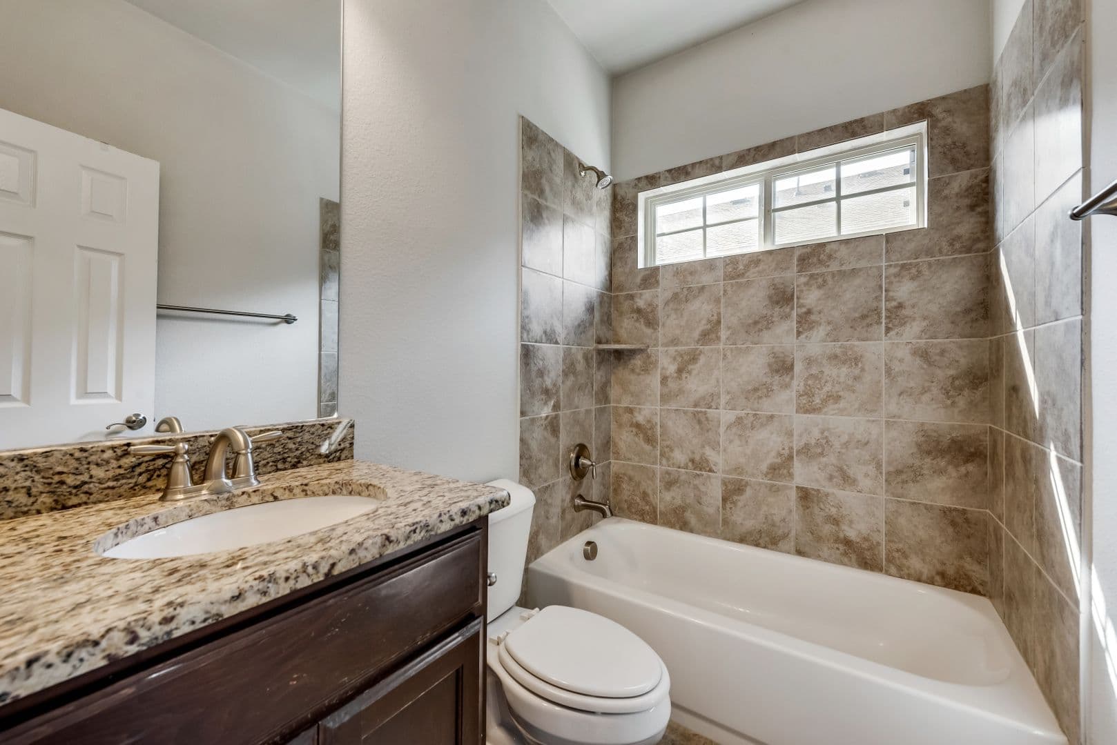 Fort Worth House: 6308 Maritime St