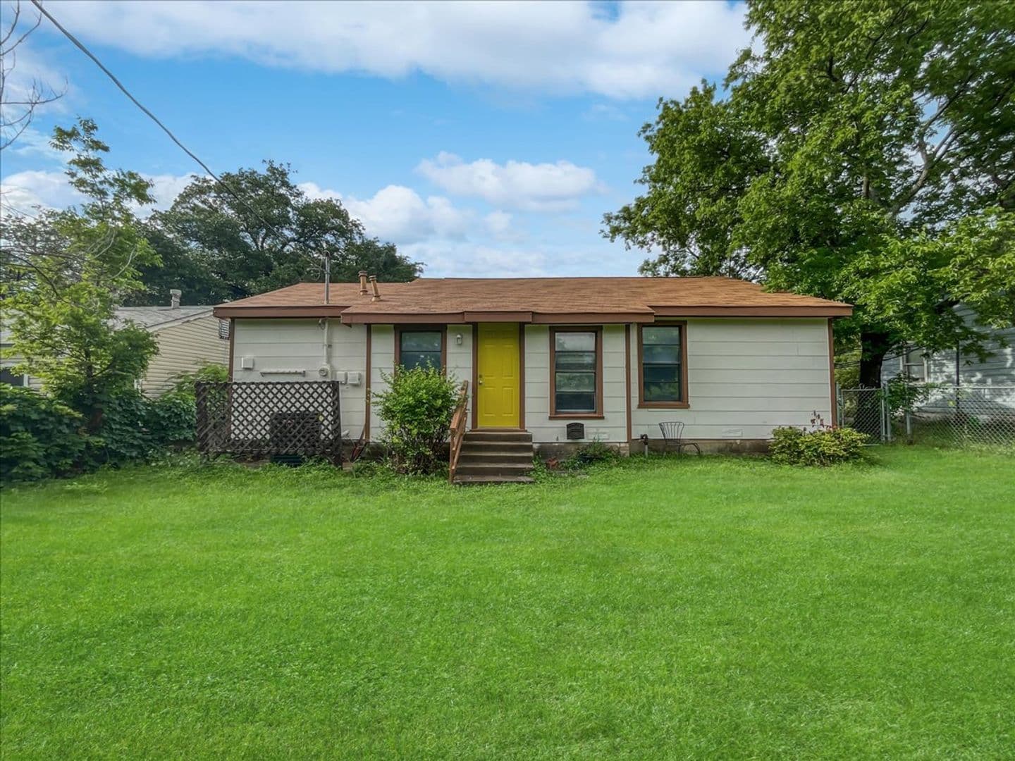 Forth Worth House: 4929 Donnelly Ave