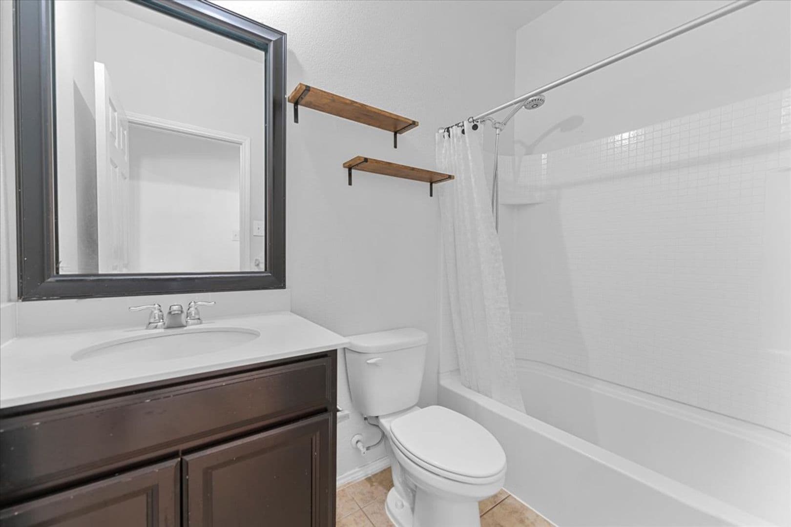 Fort Worth House: 2412 Simmental Rd