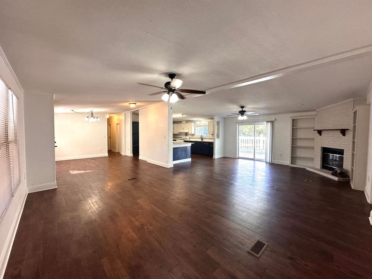 Cedar Park House: 305 N Cougar Ave