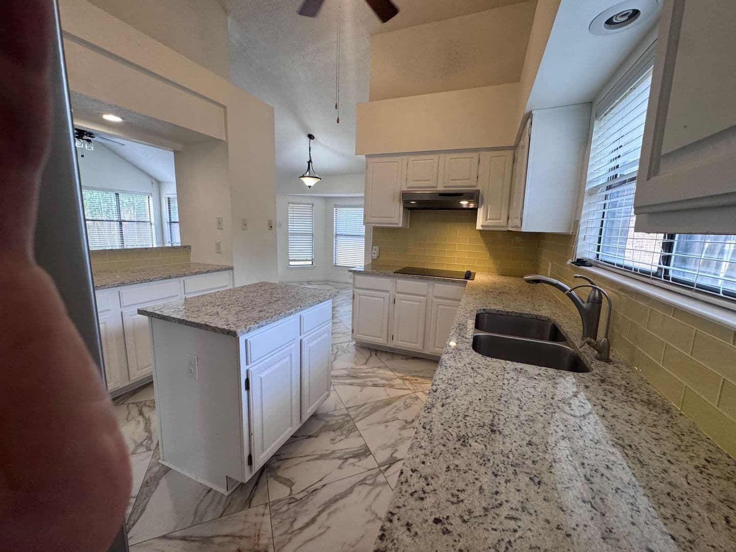 Pflugerville House: 306 Applewood Dr
