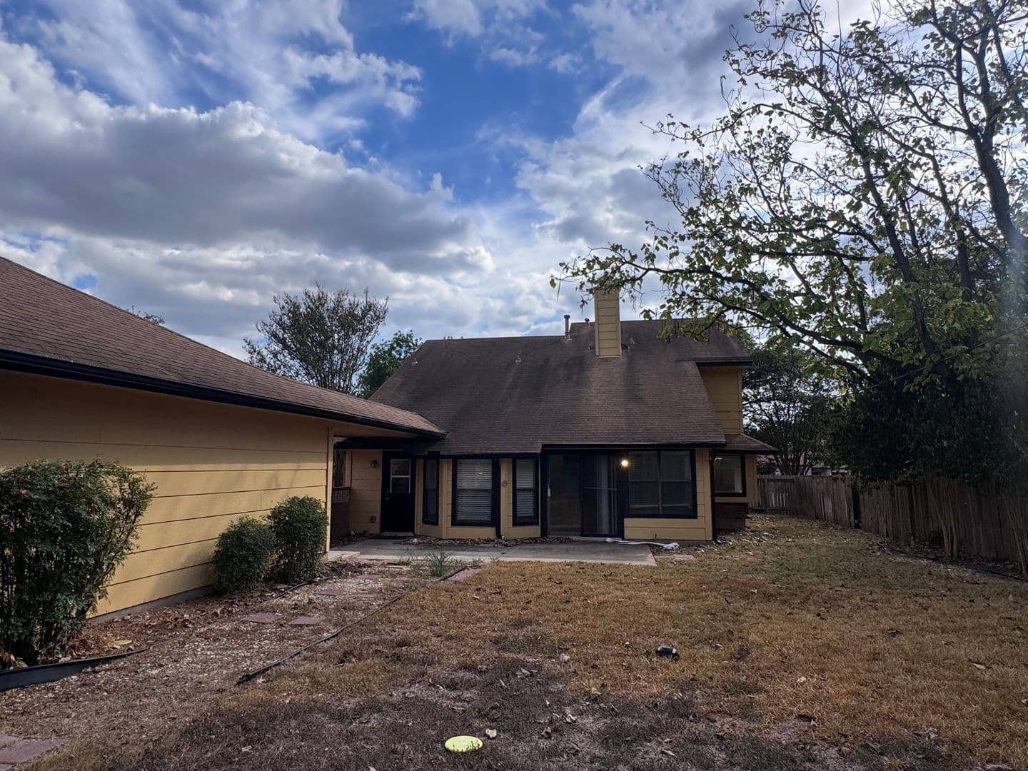 Pflugerville House: 306 Applewood Dr