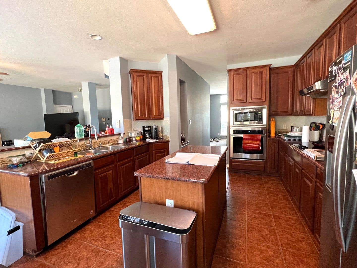 Pflugerville House: 802 Stevenage Dr