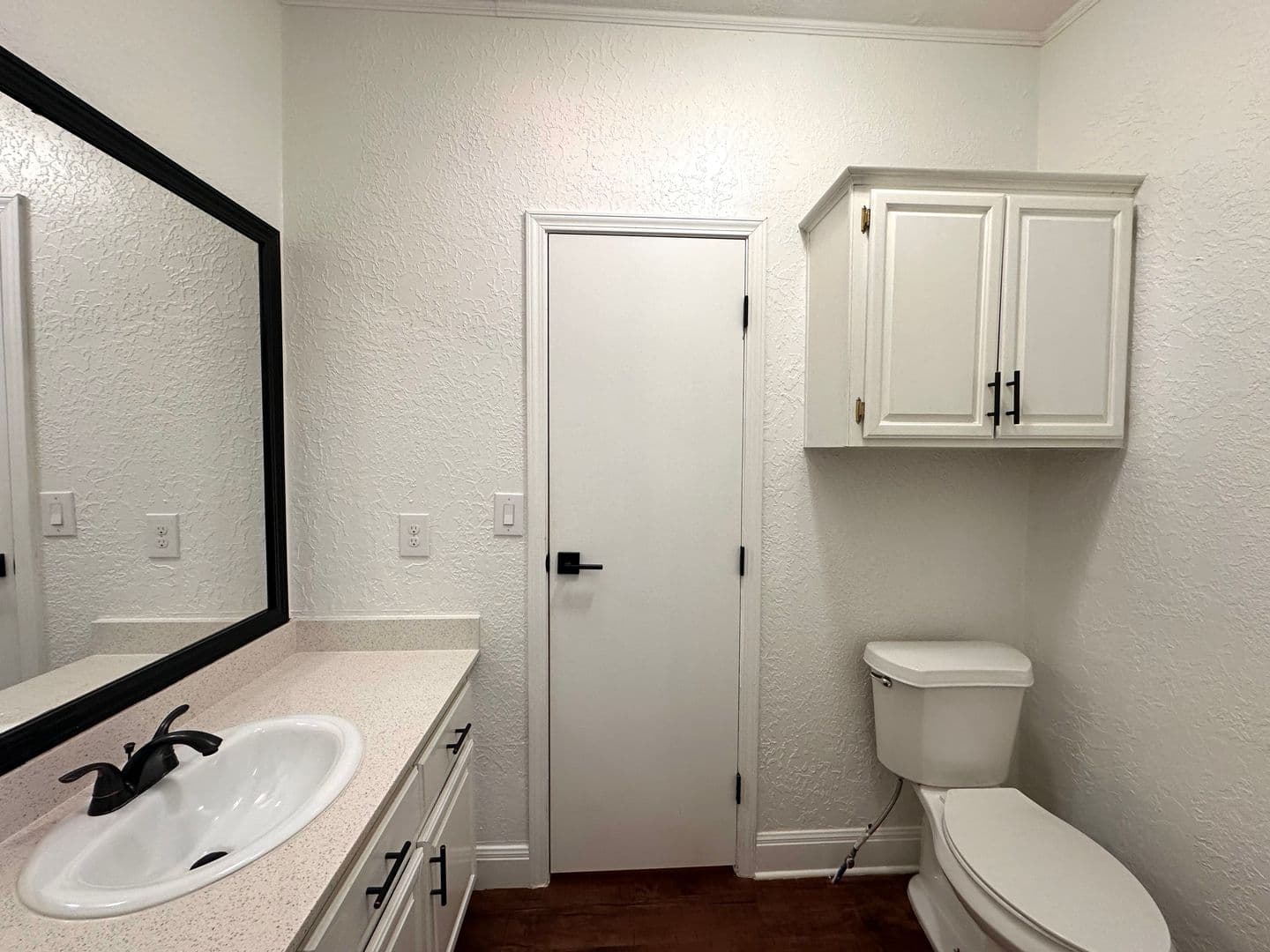 Cedar Park House: 305 N Cougar Ave