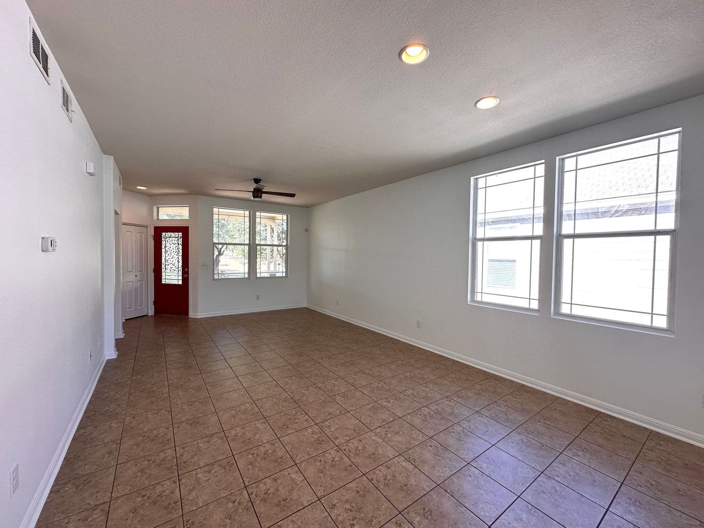 Kyle House: 1020 Nevarez