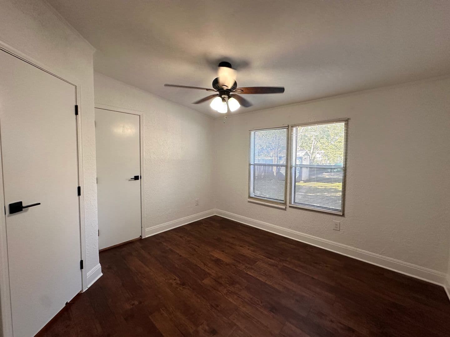 Cedar Park House: 305 N Cougar Ave