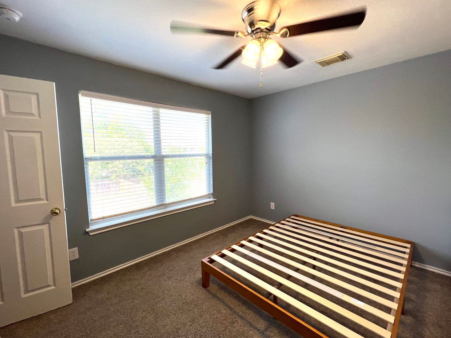 Pflugerville House: 802 Stevenage Dr