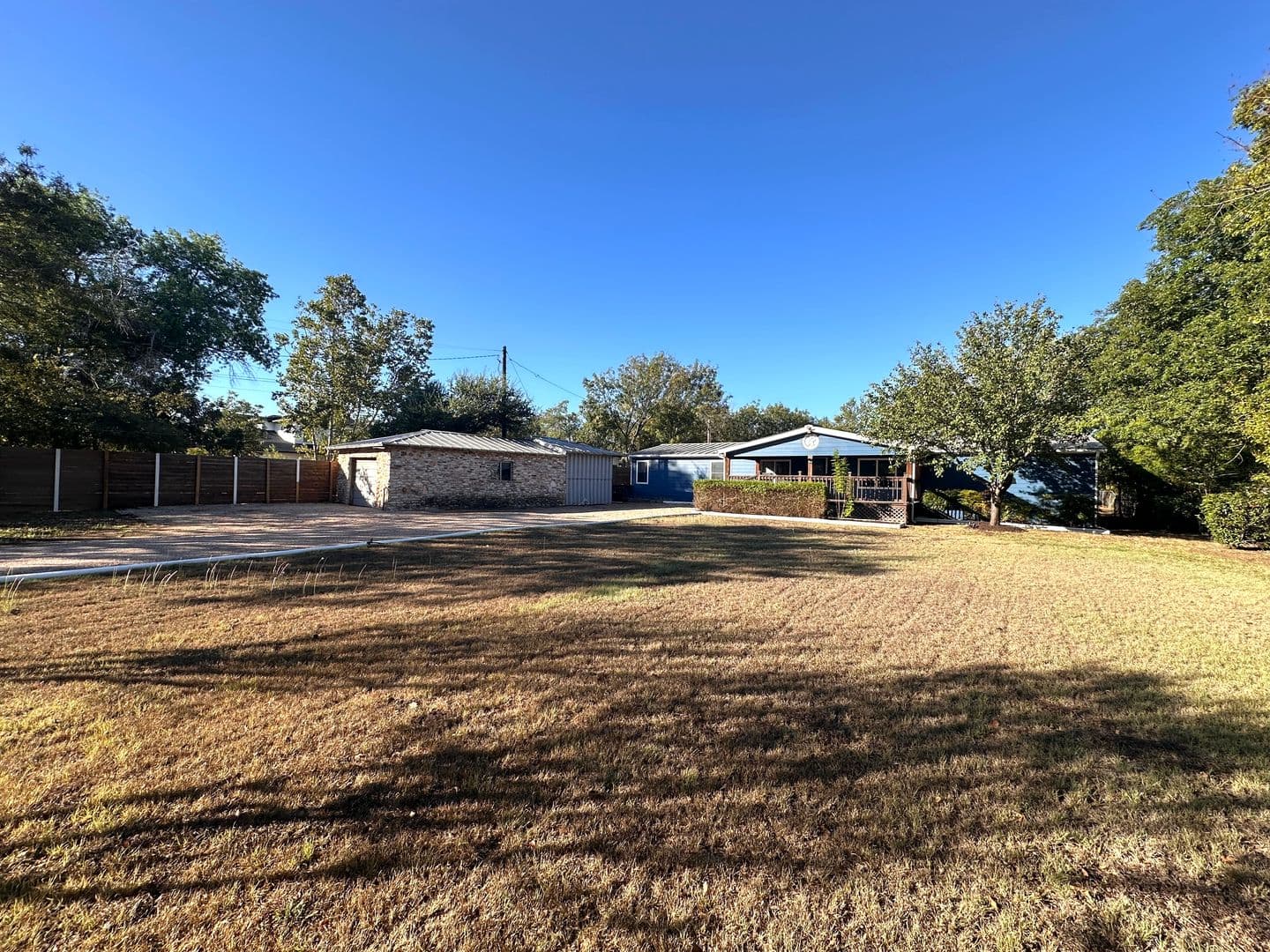 Cedar Park House: 305 N Cougar Ave