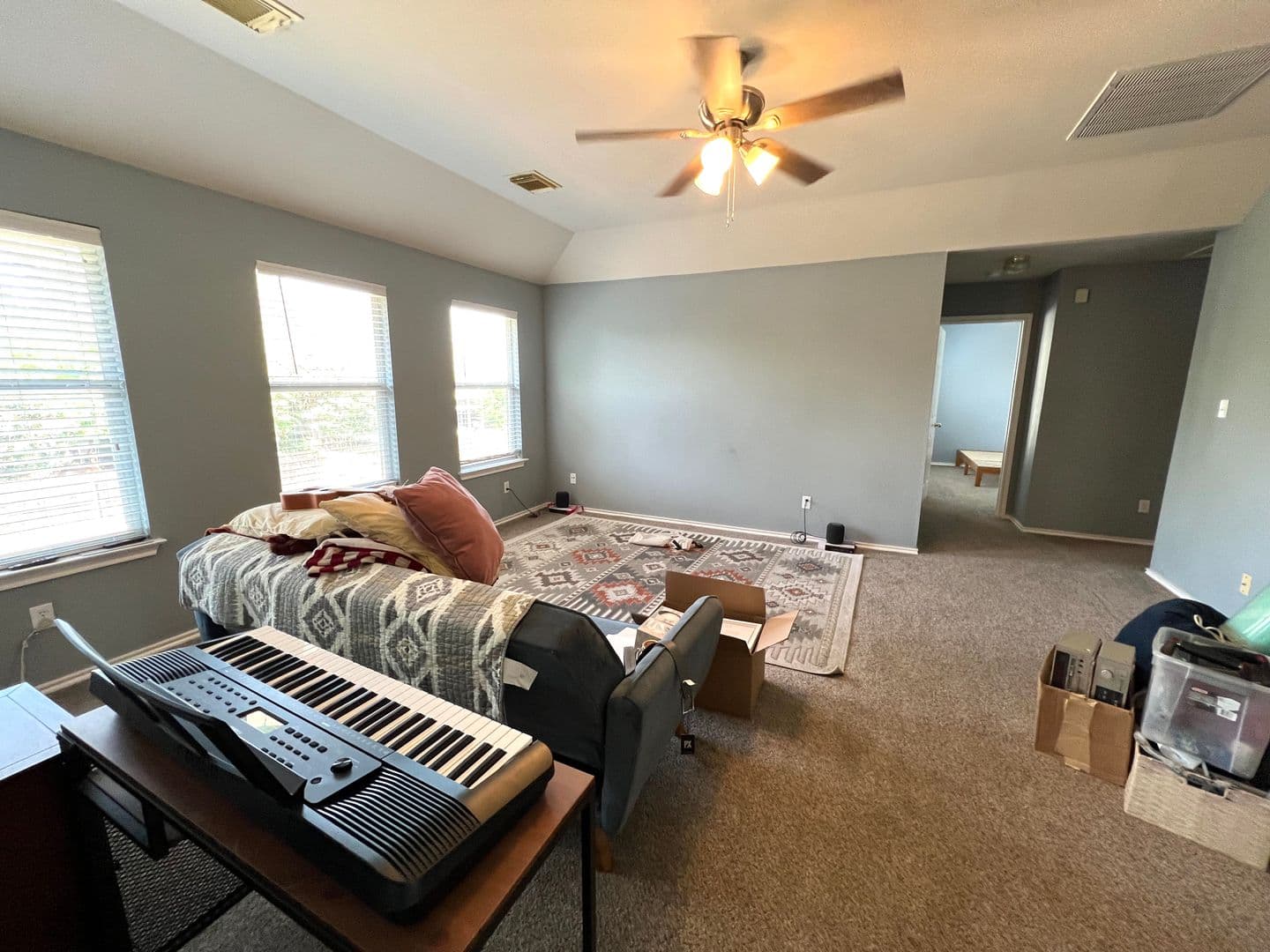 Pflugerville House: 802 Stevenage Dr