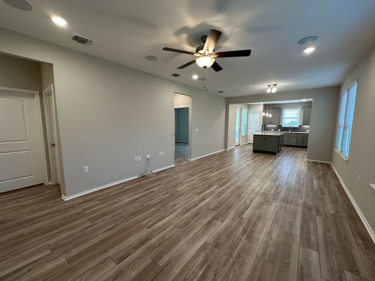 Georgetown House: 219 Coachsmith St