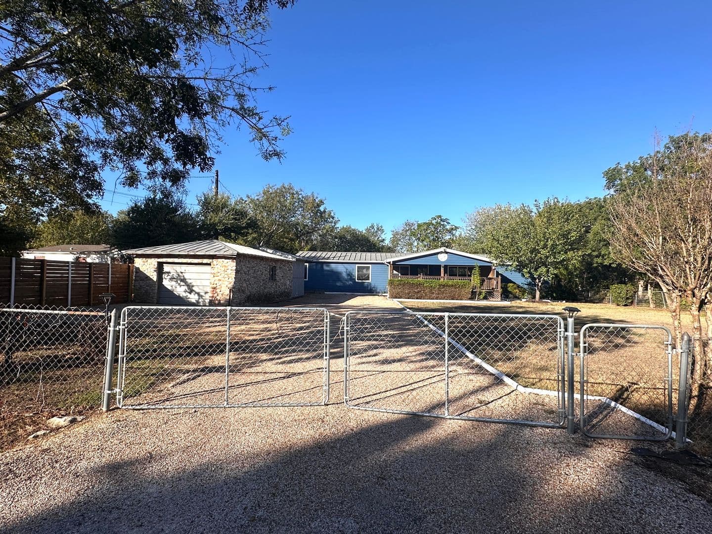 Cedar Park House: 305 N Cougar Ave
