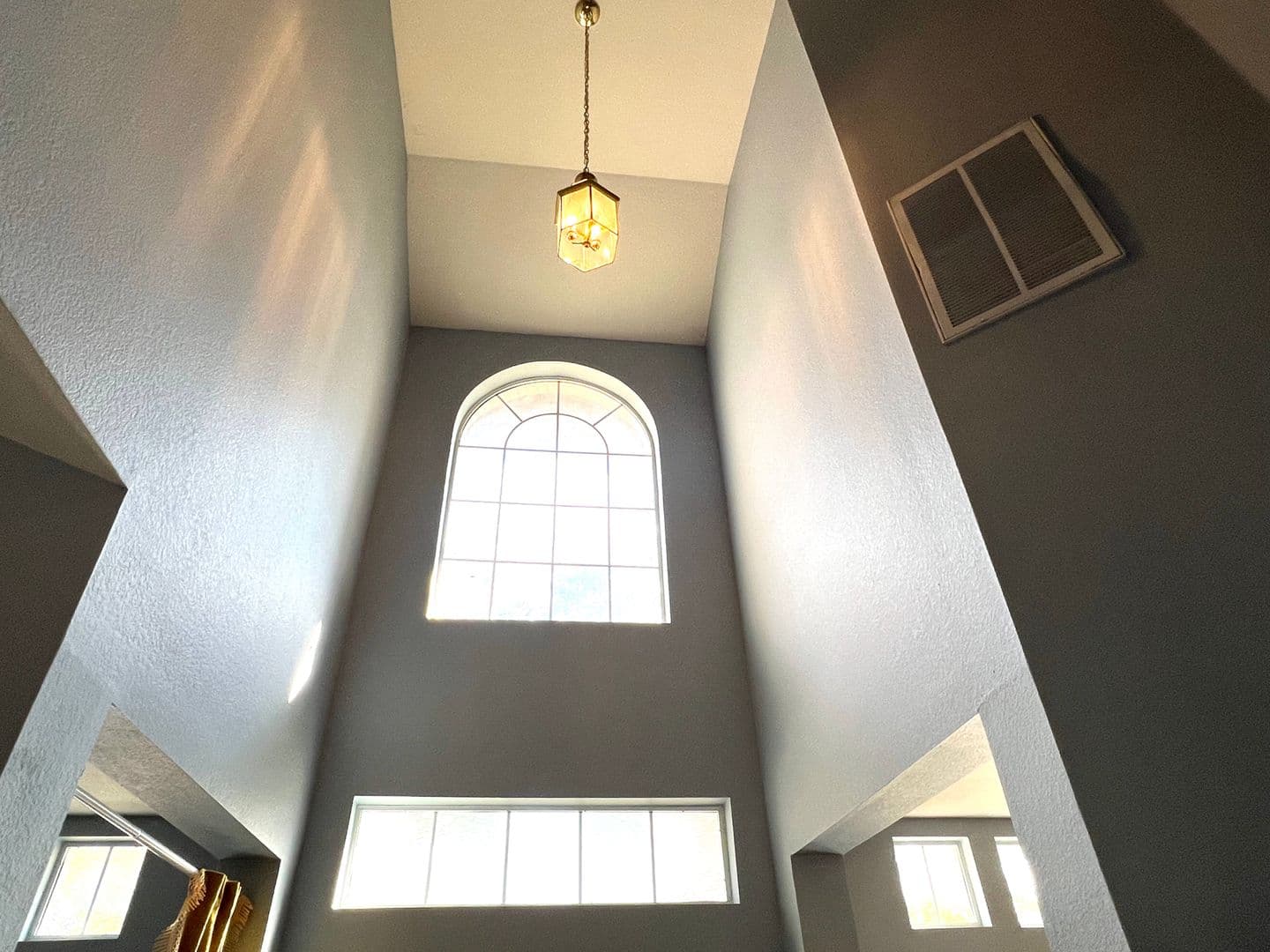 Pflugerville House: 802 Stevenage Dr