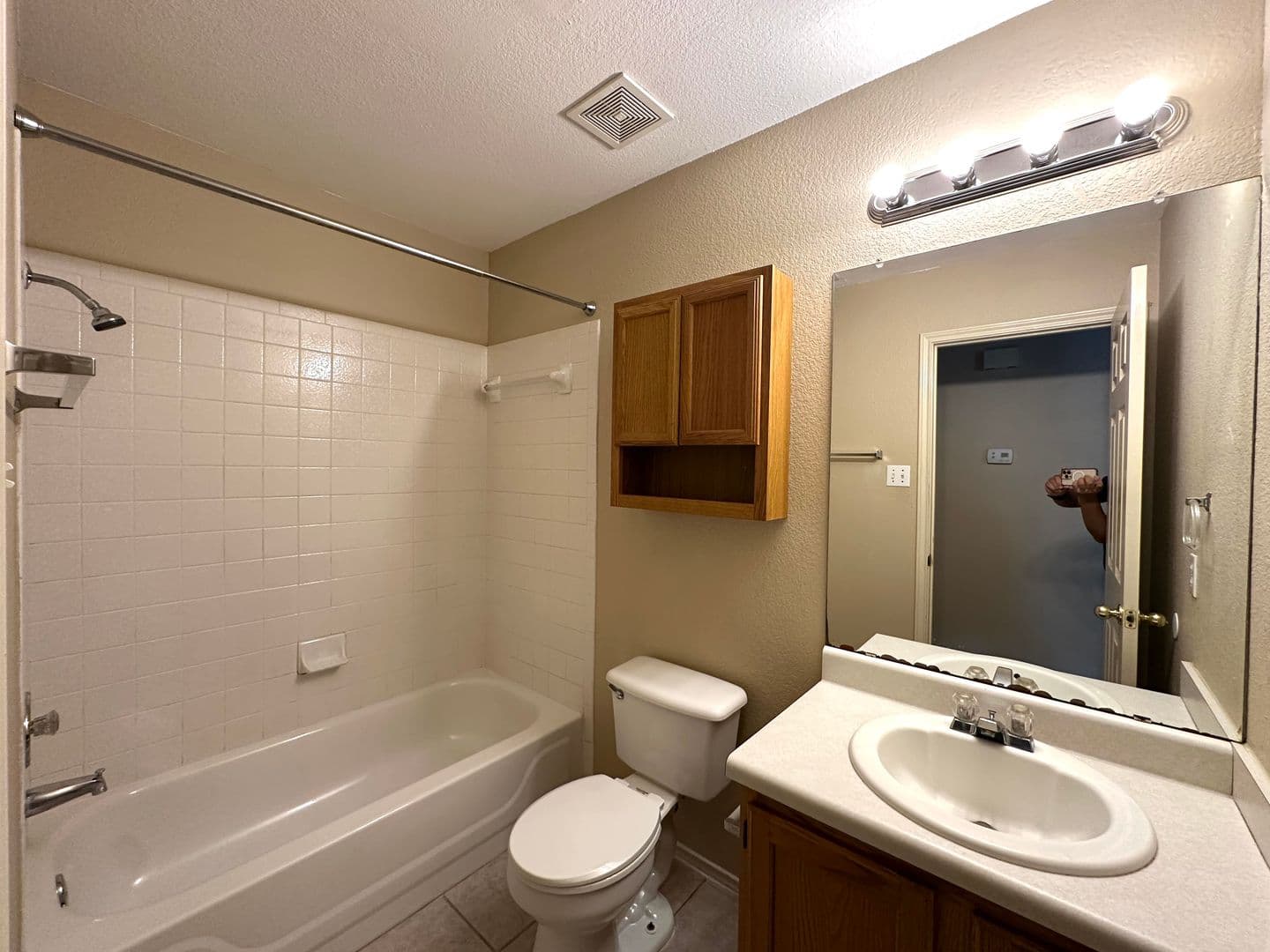 Austin House: 9148 Swanson Ln