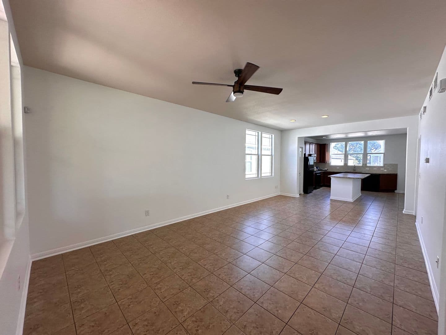 Kyle House: 1020 Nevarez
