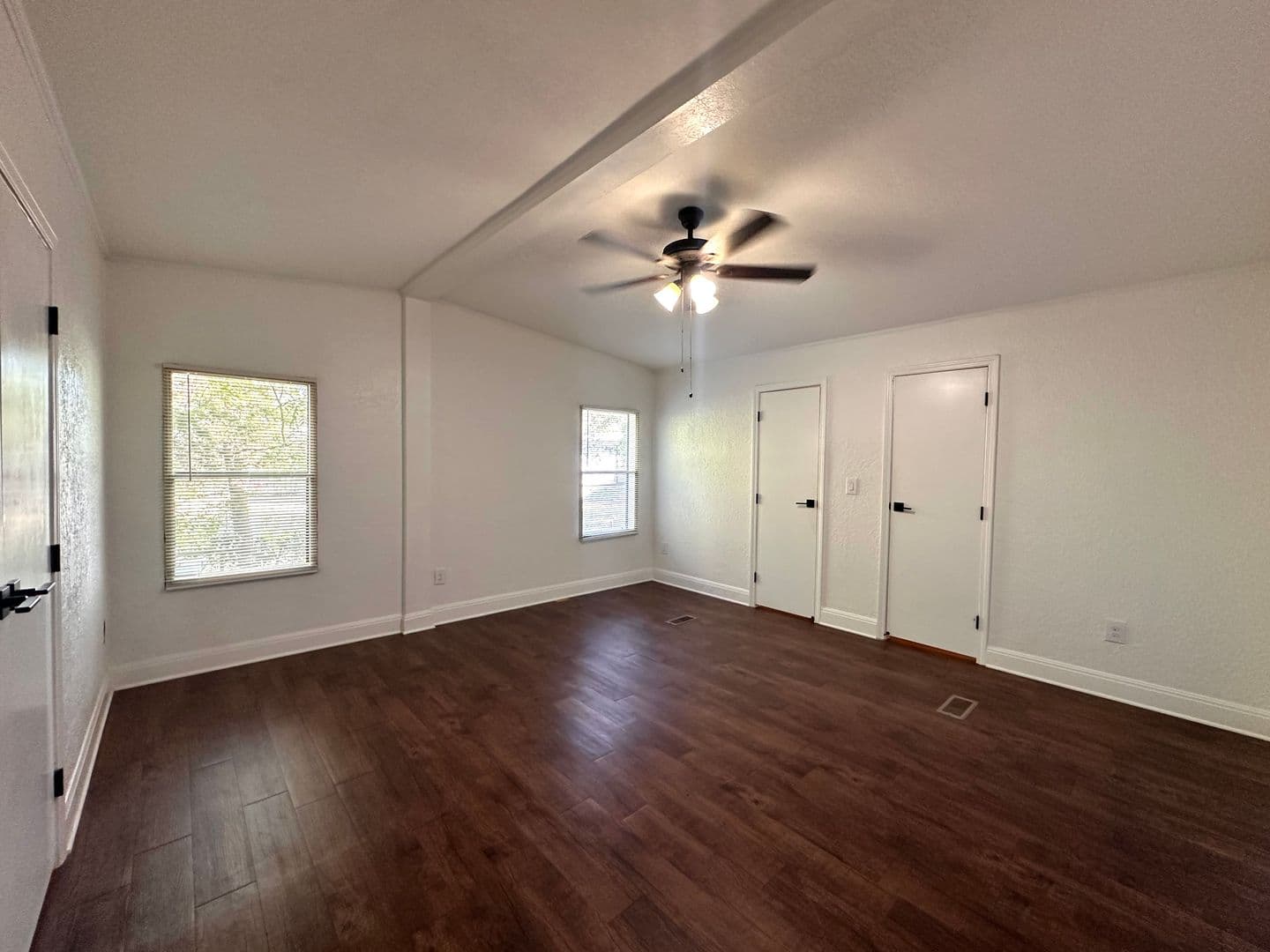 Cedar Park House: 305 N Cougar Ave