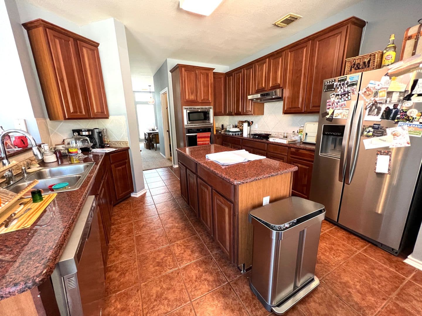 Pflugerville House: 802 Stevenage Dr