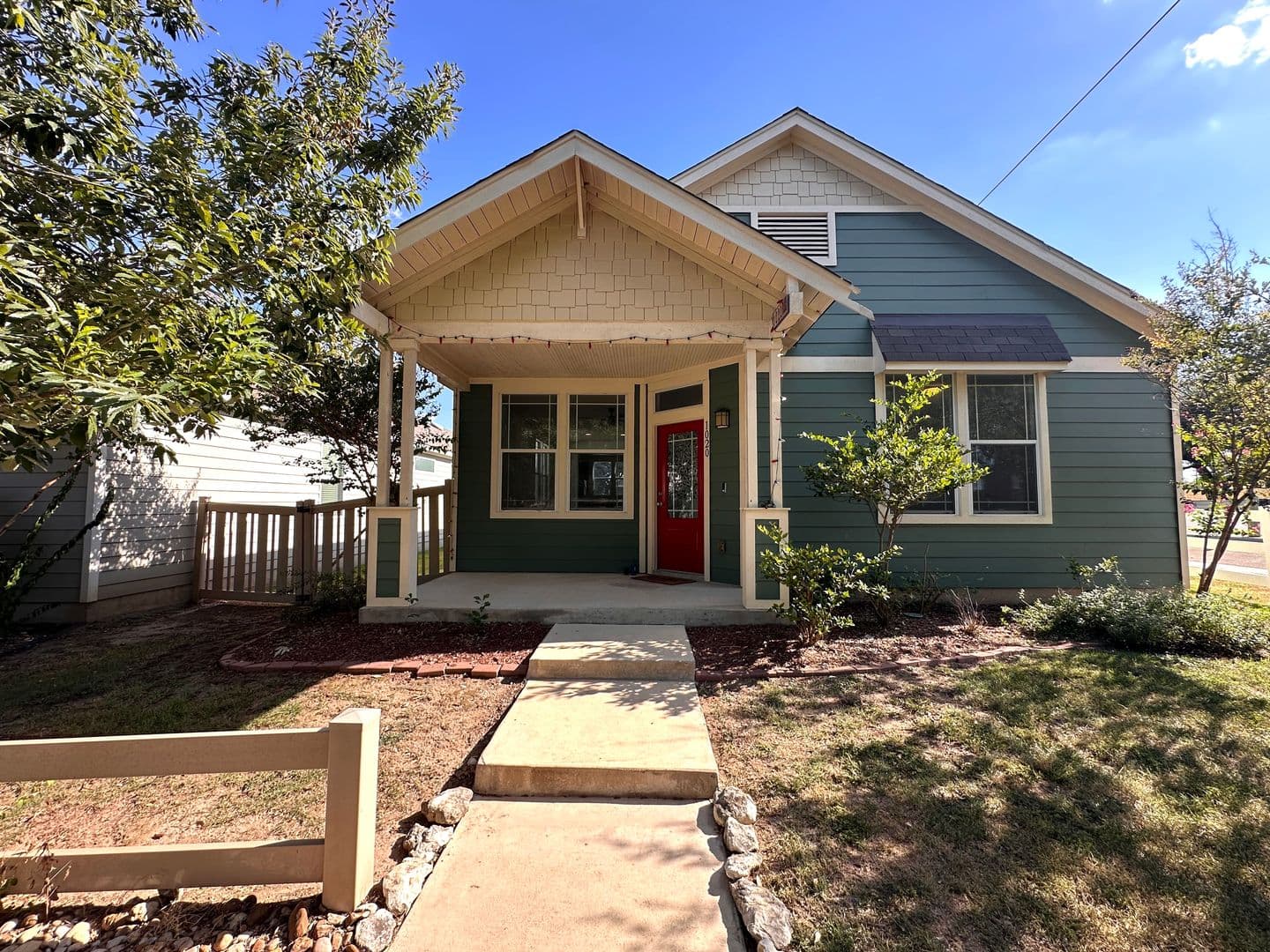 Kyle House: 1020 Nevarez