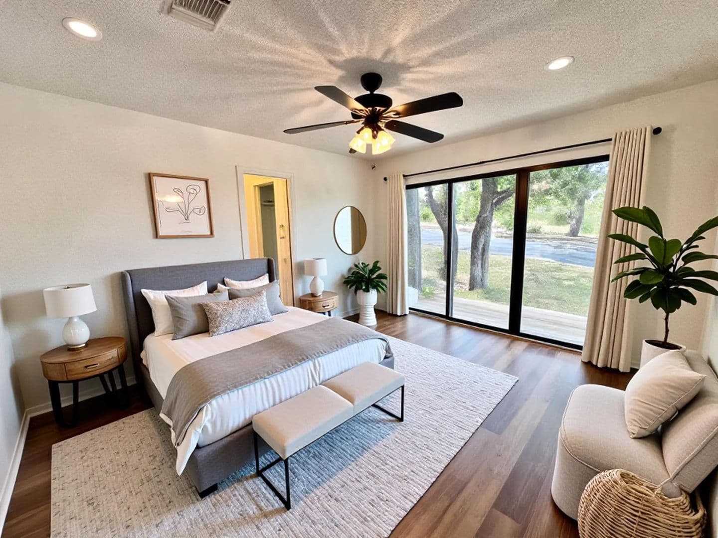 Horseshoe Bay House: 800-D Grassy Knoll