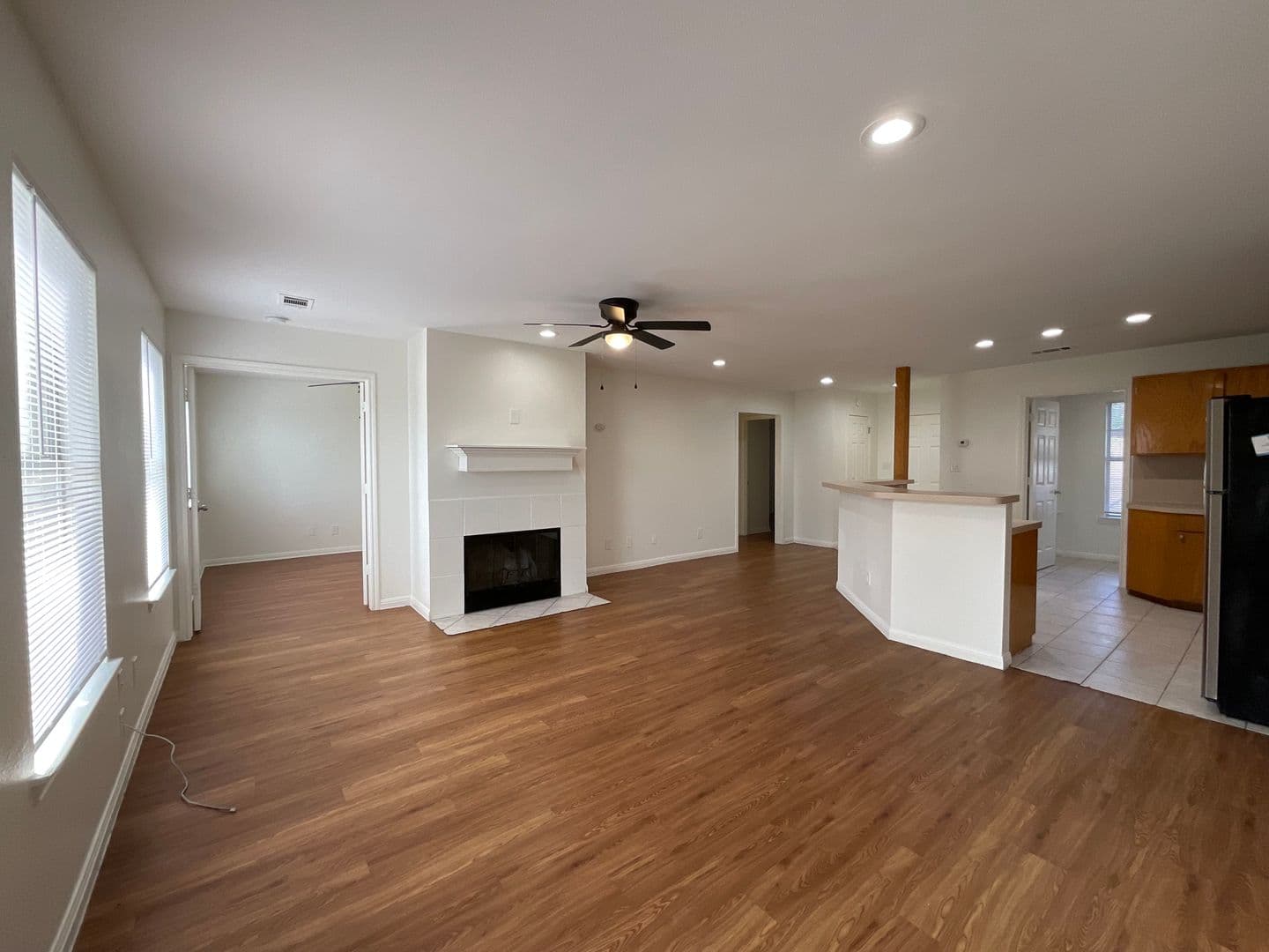 Horseshoe Bay Apartment: 400 Green Leaf