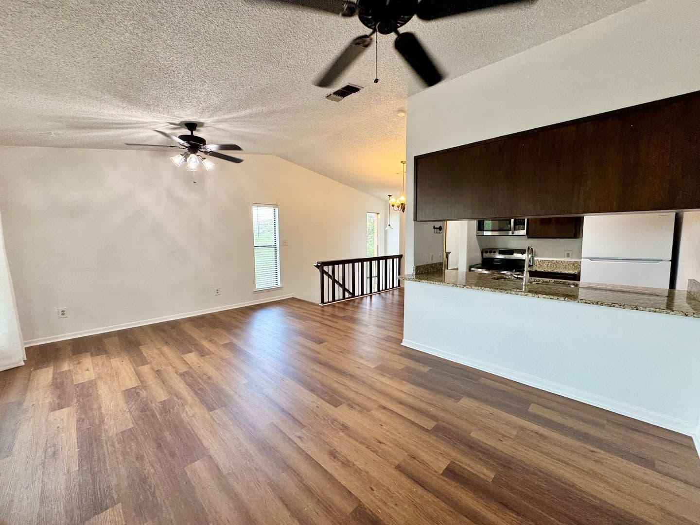 Horseshoe Bay House: 800-D Grassy Knoll