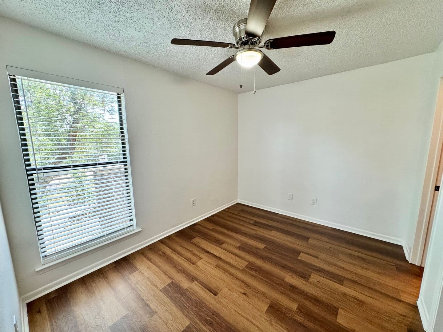 Horseshoe Bay House: 800-D Grassy Knoll