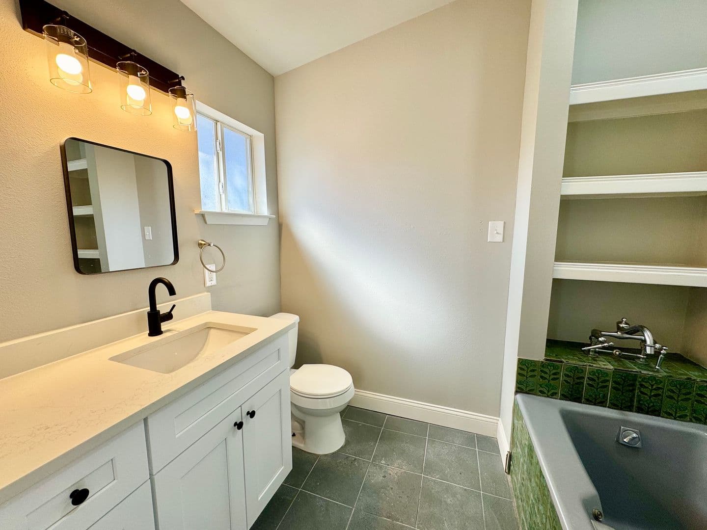 Sunrise Beach Village Apartment: 705 Sunrise Ave