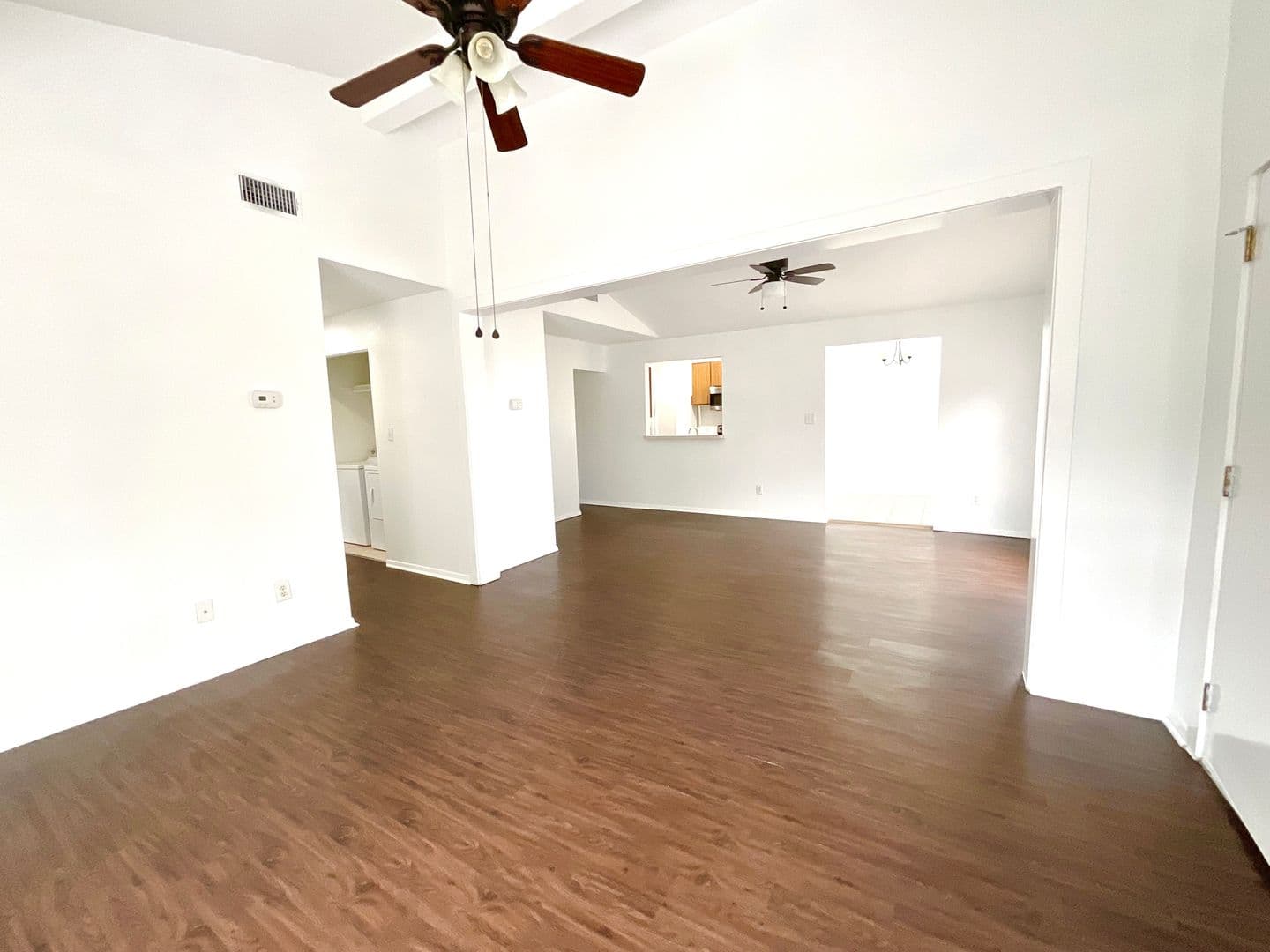 Horseshoe Bay Apartment: 400 Green Leaf