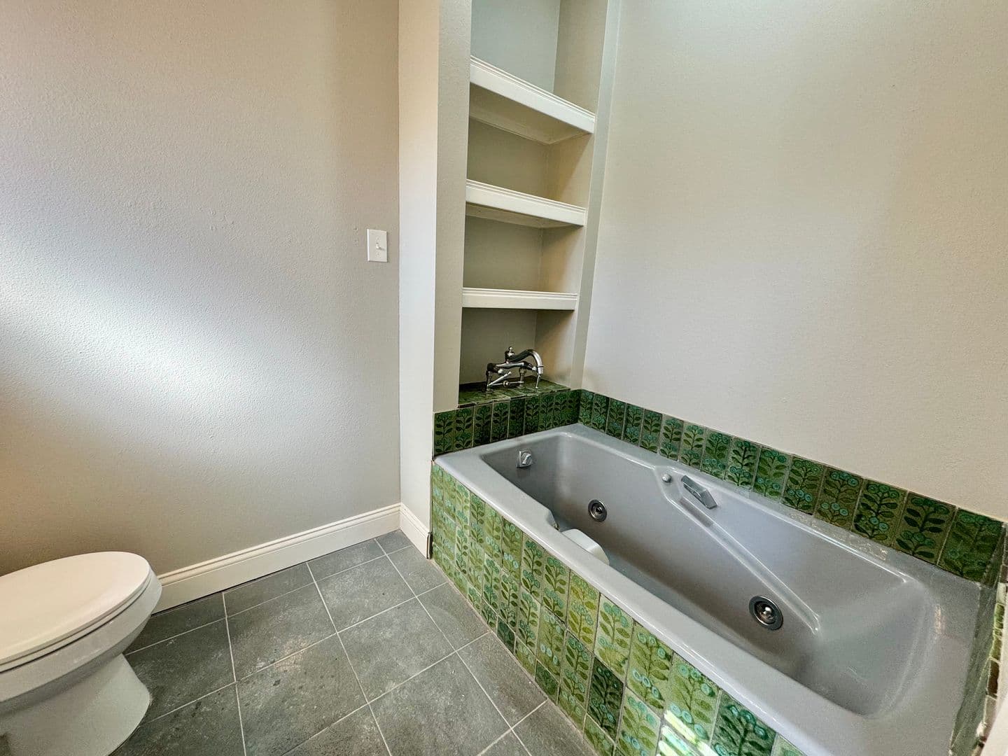 Sunrise Beach Village Apartment: 705 Sunrise Ave